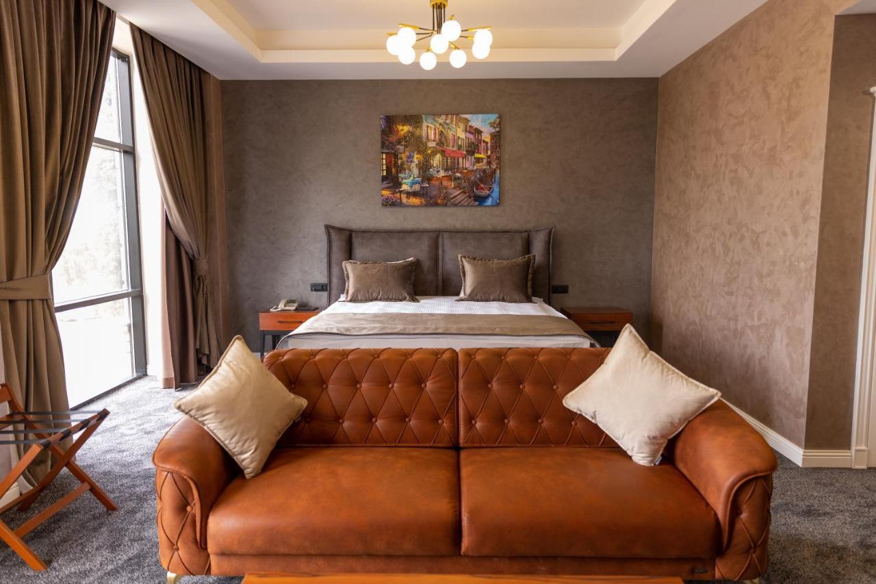 Leon Hotel Spa Ganja Luaran gambar