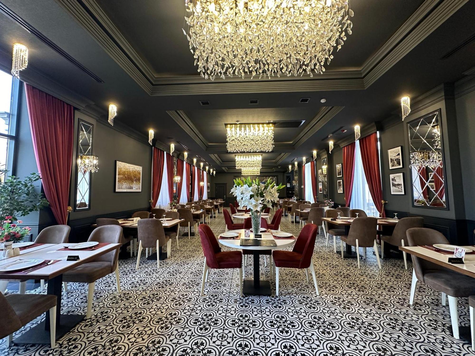 Leon Hotel Spa Ganja Luaran gambar